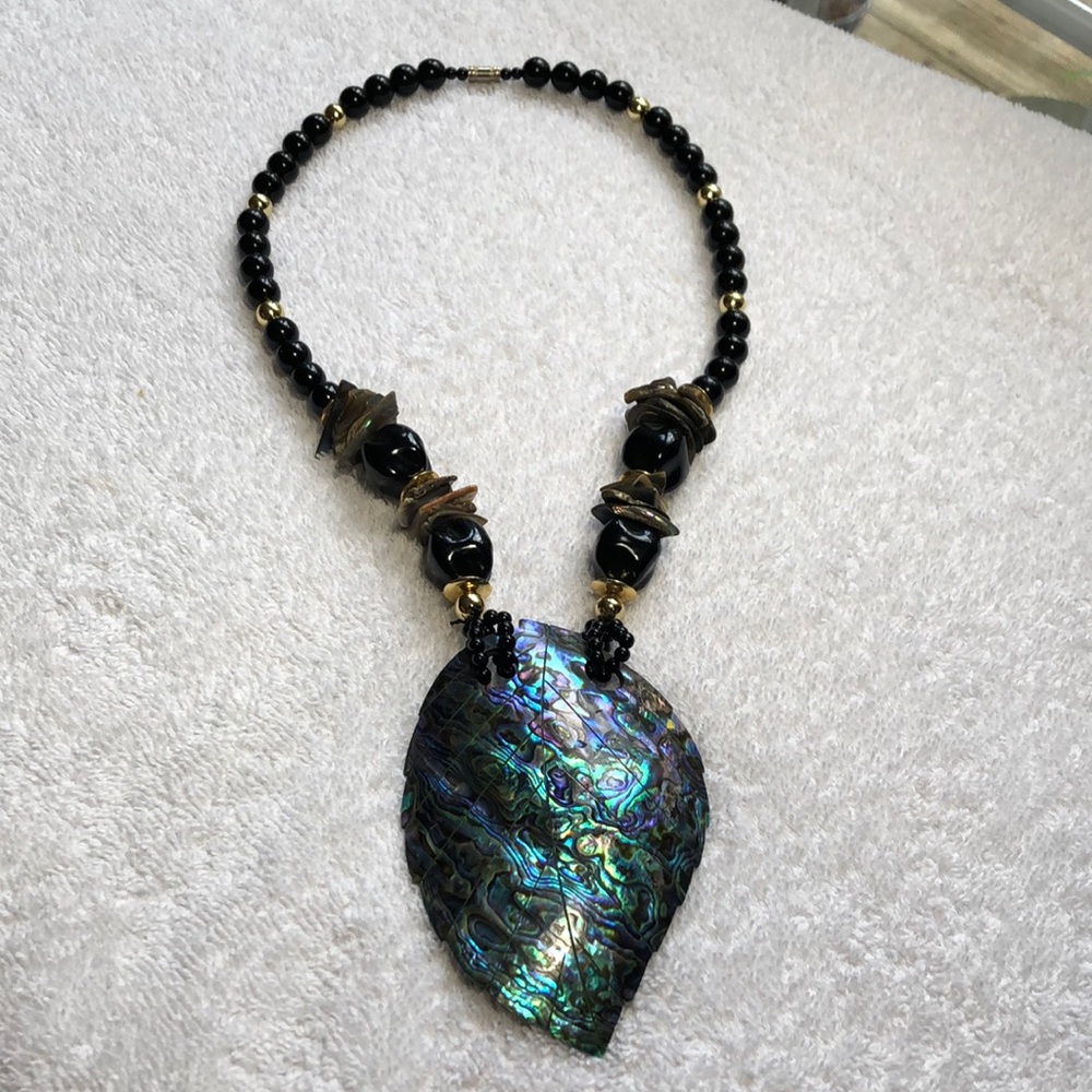 New!Chunky Abalone Shell & Beaded Necklace - image 1